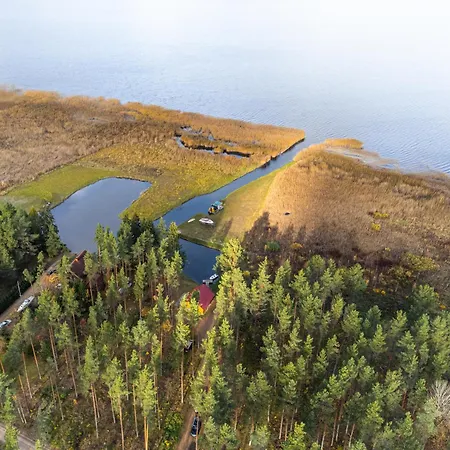 Lake Escape - Cozy Lake House 펜션 Vagula
